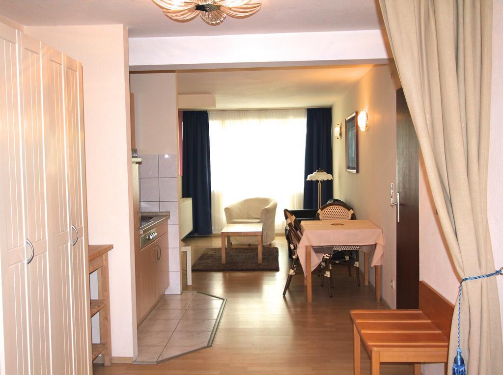 Apartmenthaus Alt Graz Düsseldorf Zimmer foto